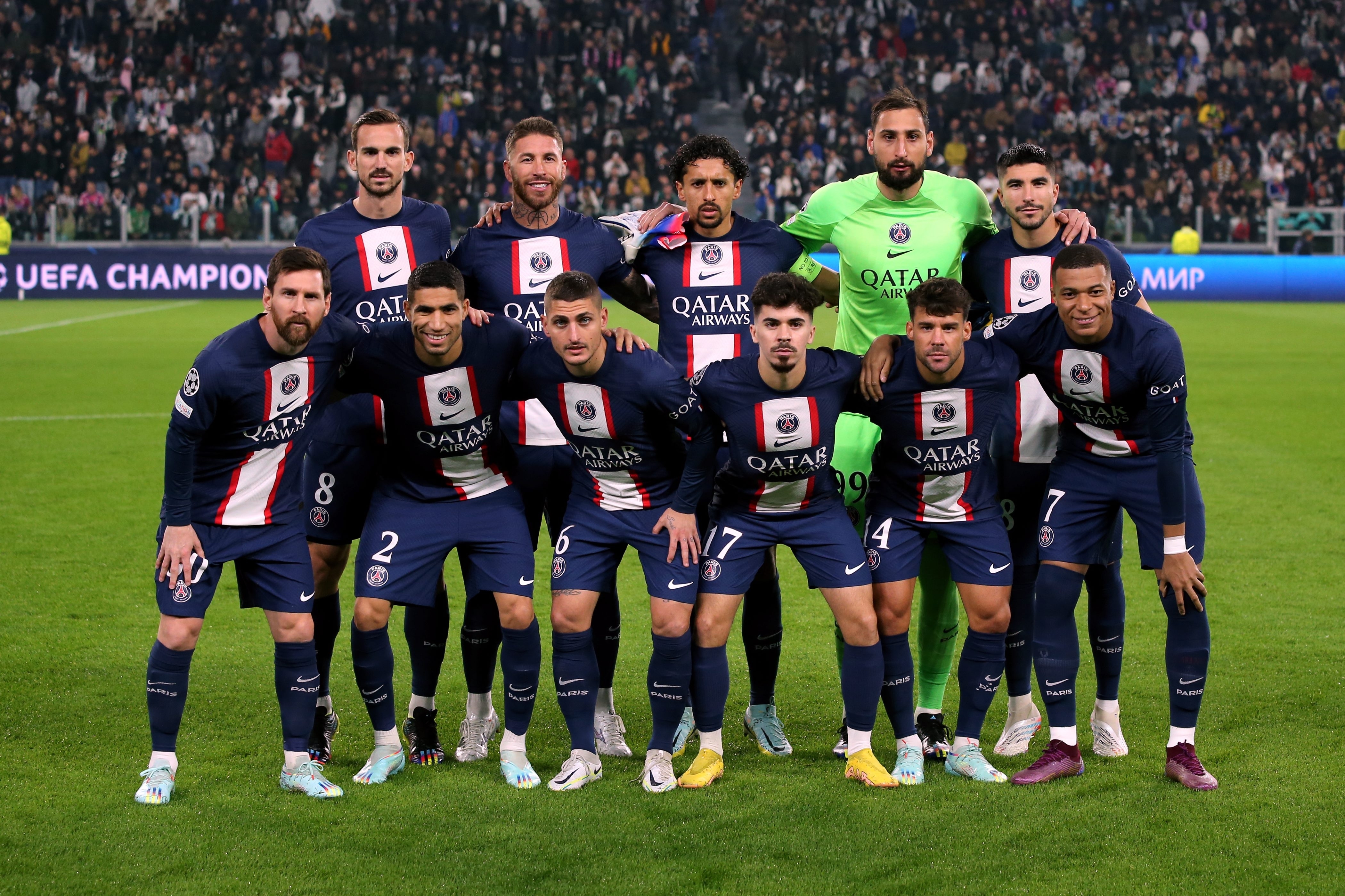 A Camisa Usada do Paris Saint-Germain leva fãs para Paris